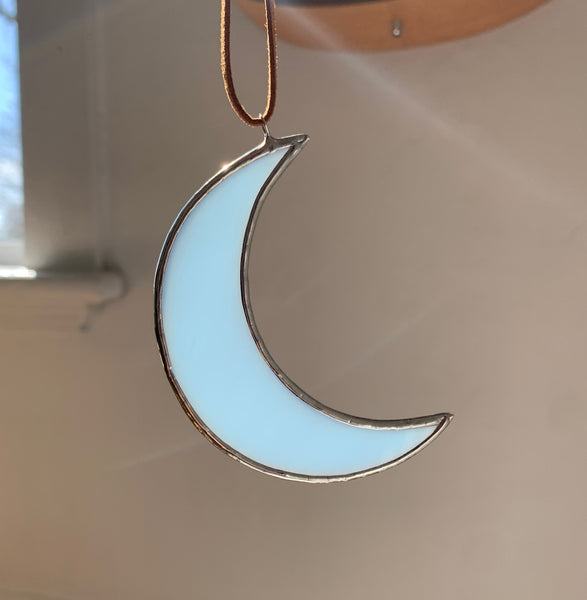 Moon 3.5” • Pearly Periwinkle